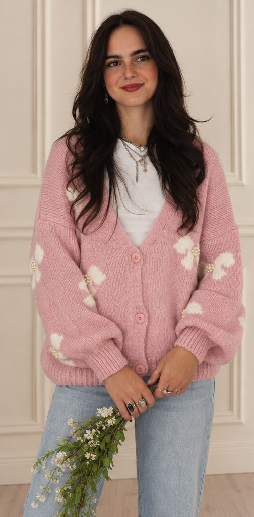 Strickjacke mit Blumen & Perlen in Rosa